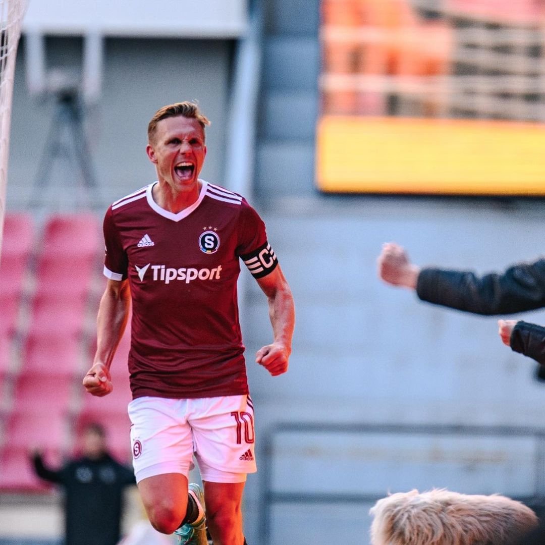 ?️?️?️?️ Čtyři gólové asistence v posledních čtyřech zápasech, k tomu včera i gól! ⚽

BOŘEK DOČKAL #acsparta